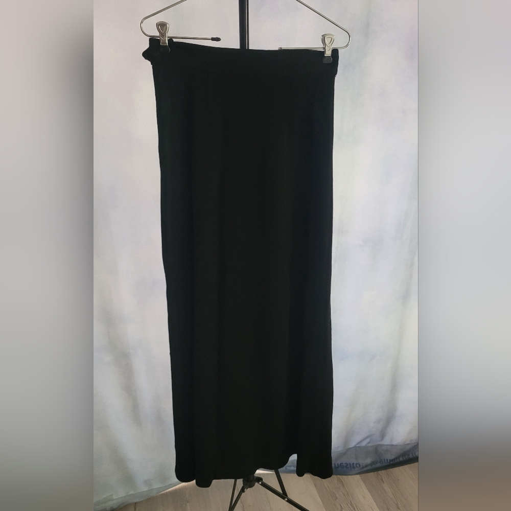 Elegant Vintage Maxi Skirt! View 2